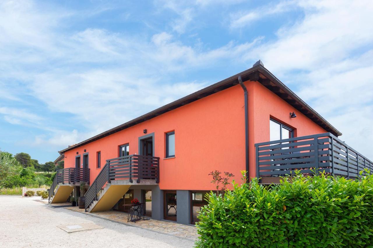 Apartmani Karoca 3 プーラ エクステリア 写真