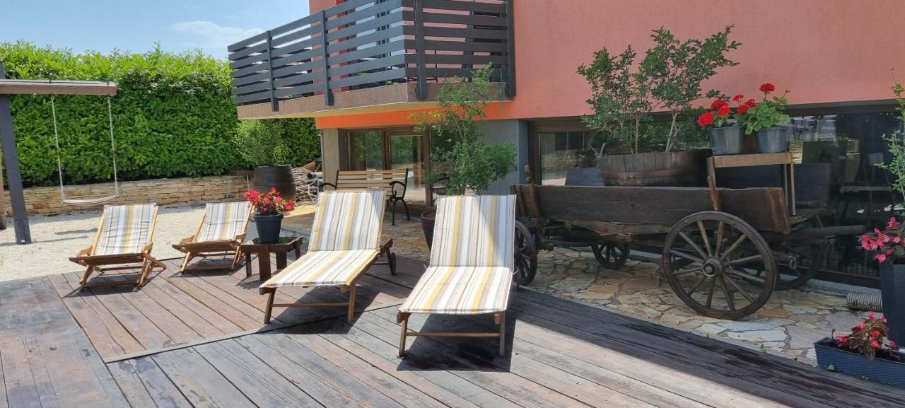 Apartmani Karoca 3 プーラ エクステリア 写真